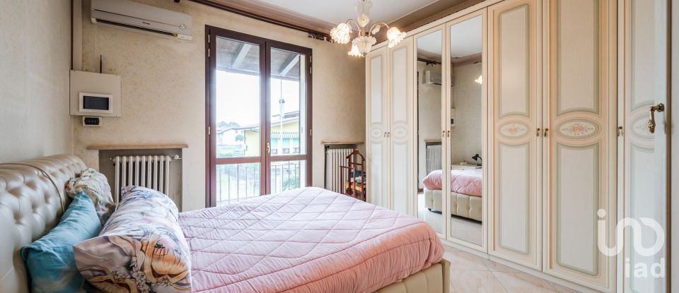 Casale 4 locali di 185 m² in Concordia sulla Secchia (41033)