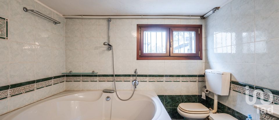 Casale 4 locali di 185 m² in Concordia sulla Secchia (41033)