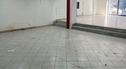 Negozio / locale commerciale di 110 m² in Napoli (80141)