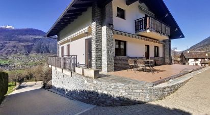 Casale 6 locali di 303 m² in Aymavilles (11010)