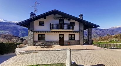 Casale 6 locali di 303 m² in Aymavilles (11010)