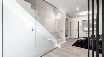 Villa a schiera 5 locali di 120 m² in Roma (00124)