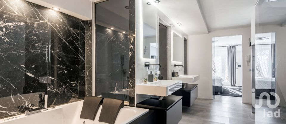 Traditional house 5 rooms of 120 m² in Roma (00124)