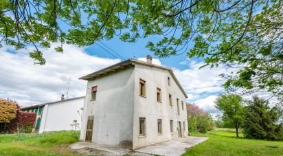 Casa indipendente 5 locali di 200 m² in San Felice sul Panaro (41038)