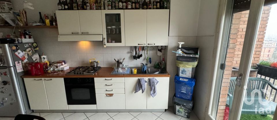 Four-room apartment of 140 m² in Mirandola (41037)