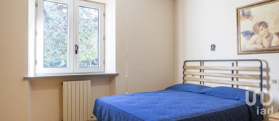 House 7 rooms of 320 m² in Cingoli (62011)