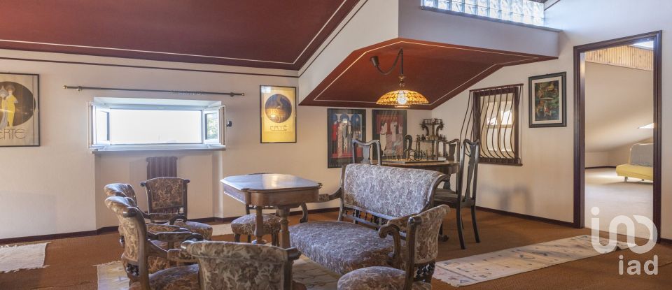 House 7 rooms of 320 m² in Cingoli (62011)