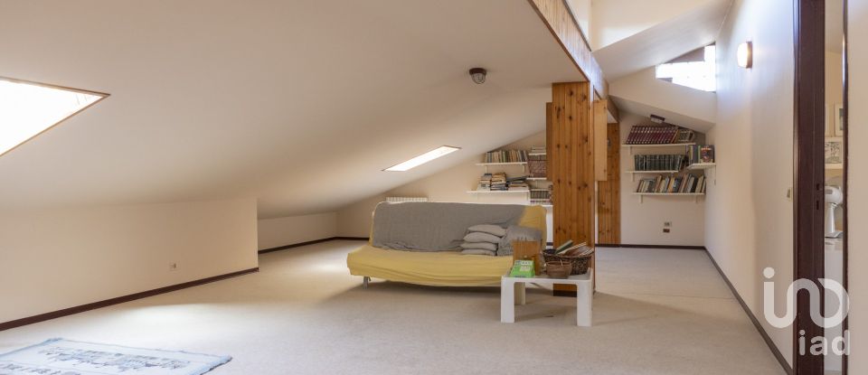 House 7 rooms of 320 m² in Cingoli (62011)