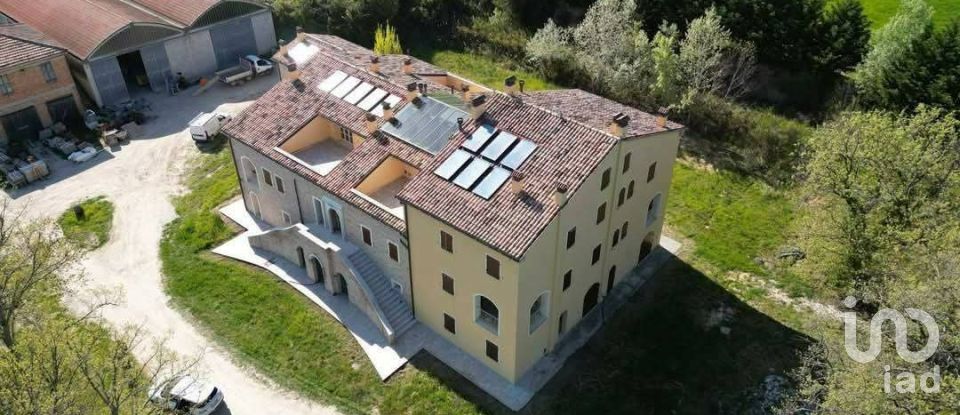 Barn conversion 0 rooms of 0 m² in Cartoceto (61030)