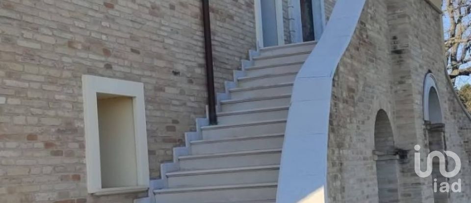 Barn conversion 0 rooms of 0 m² in Cartoceto (61030)