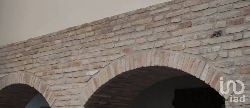 Barn conversion 0 rooms of 0 m² in Cartoceto (61030)