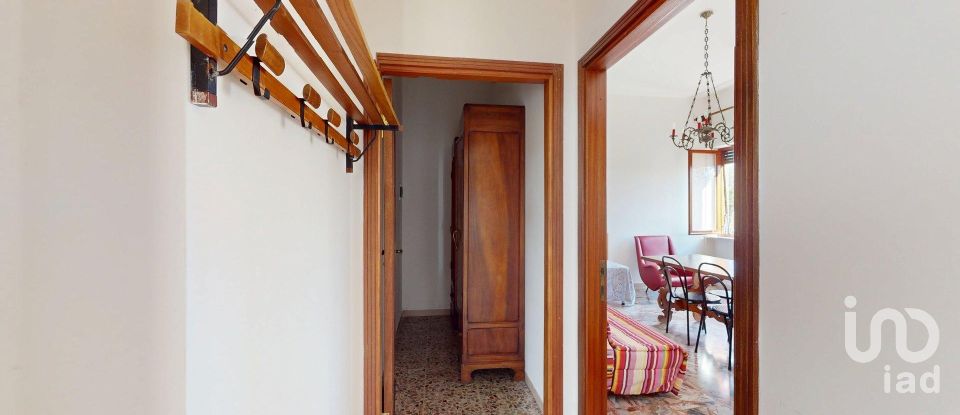 Trilocale di 75 m² a Montefalco (06036)