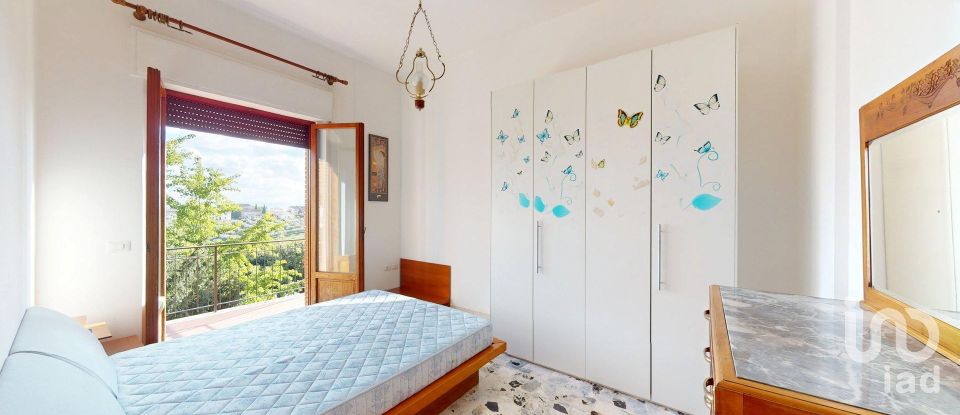 Trilocale di 75 m² a Montefalco (06036)