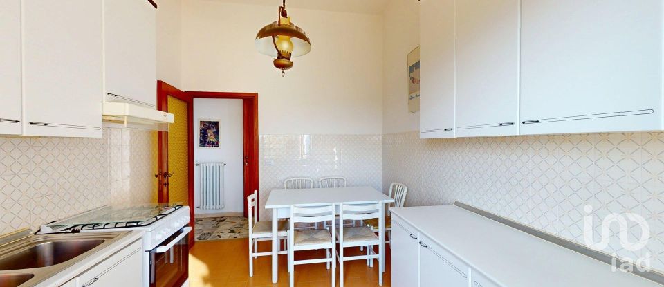 Trilocale di 75 m² a Montefalco (06036)