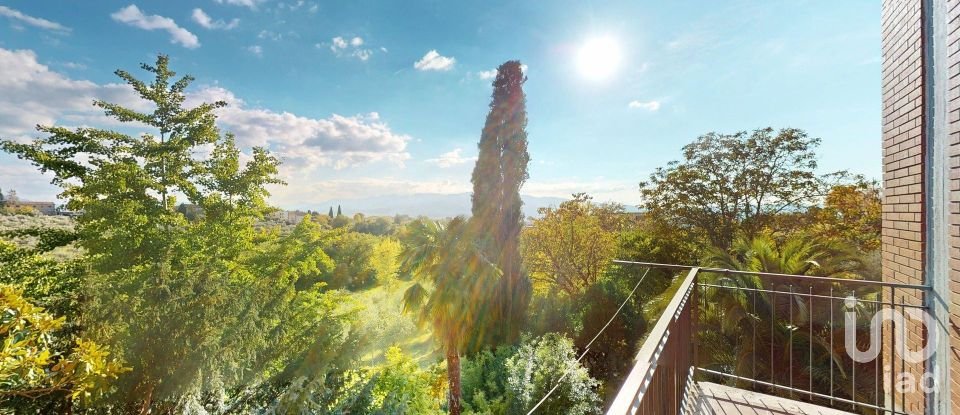 Trilocale di 75 m² a Montefalco (06036)