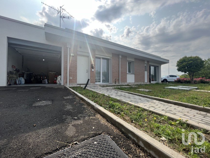 Two-room apartment of 47 m² in San Felice sul Panaro (41038)