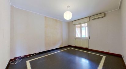 Trilocale di 100 m² a Mele (16010)