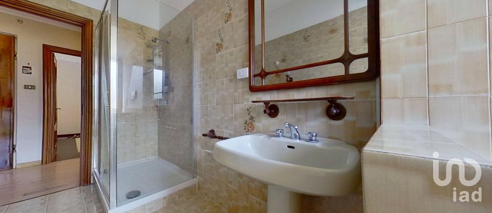 Three-room apartment of 100 m² in Mele (16010)