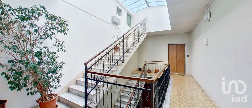 Three-room apartment of 100 m² in Mele (16010)