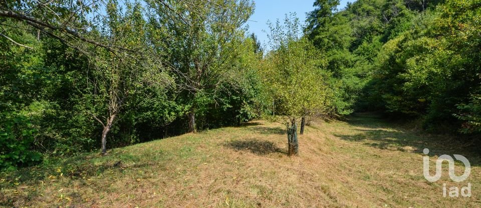 Casa indipendente / Villa 8 locali di 150 m² in Dego (17058)