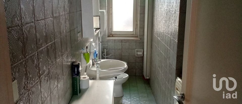 Four-room apartment of 93 m² in Valenza (15048)