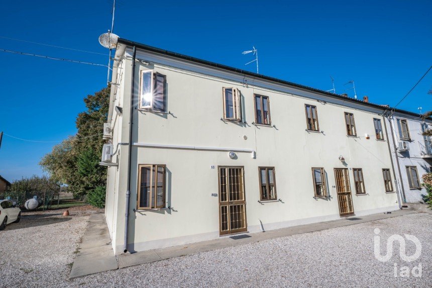 House 7 rooms of 280 m² in Copparo (44034)