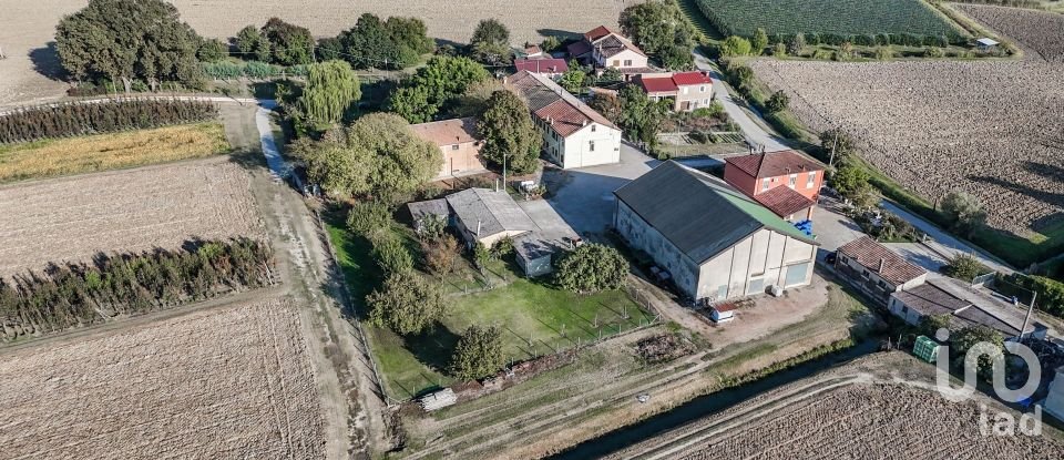 House 7 rooms of 280 m² in Copparo (44034)