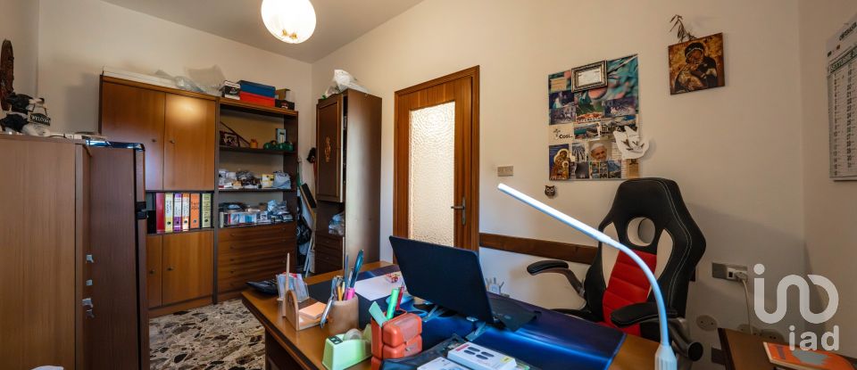 House 7 rooms of 280 m² in Copparo (44034)