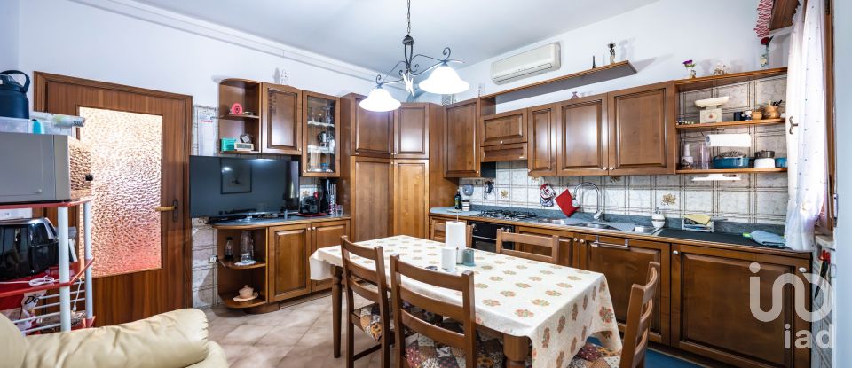 House 7 rooms of 280 m² in Copparo (44034)