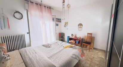 Casale 5 locali di 1 m² in Nereto (64015)