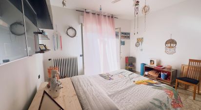 Farm 5 rooms of 1 m² in Nereto (64015)