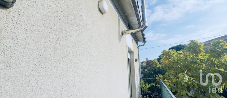 Casale 5 locali di 1 m² in Nereto (64015)