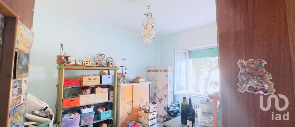 Casale 5 locali di 1 m² in Nereto (64015)