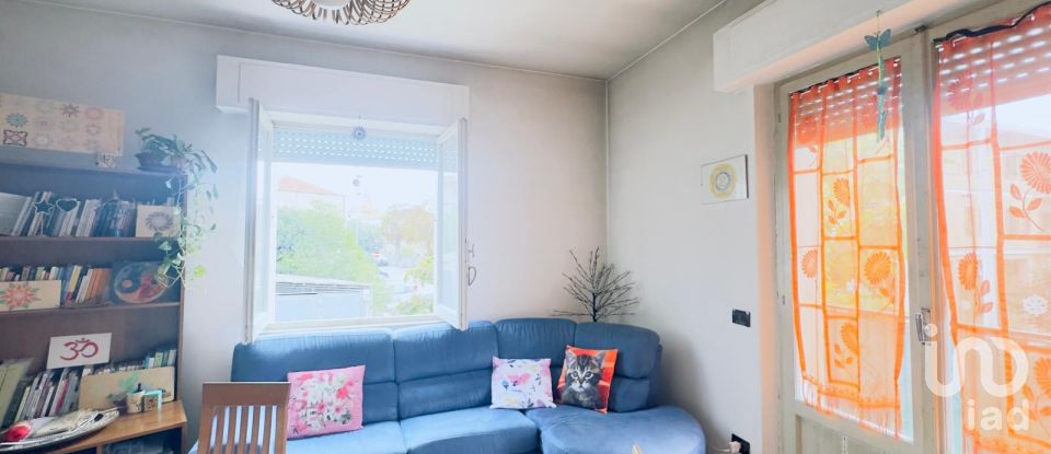 Casale 5 locali di 1 m² in Nereto (64015)