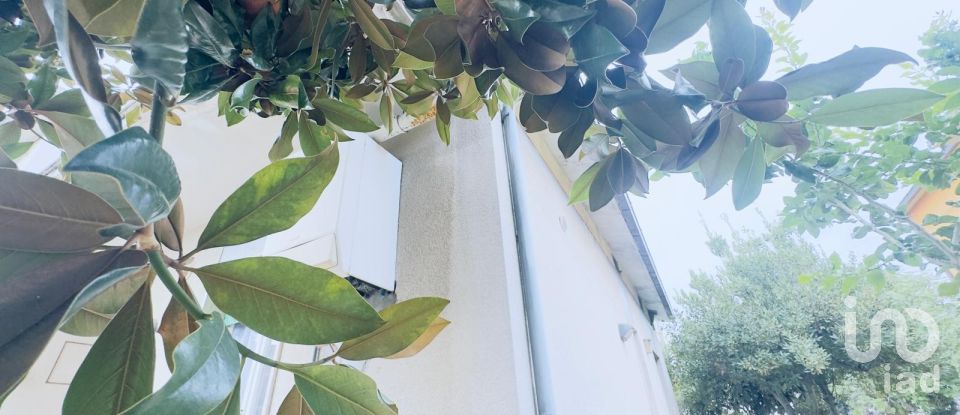 Casale 5 locali di 1 m² in Nereto (64015)