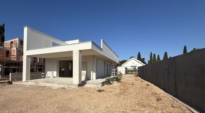 Casale 10 locali di 307 m² in Palermo (90147)