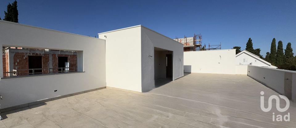 Farm 10 rooms of 307 m² in Palermo (90147)