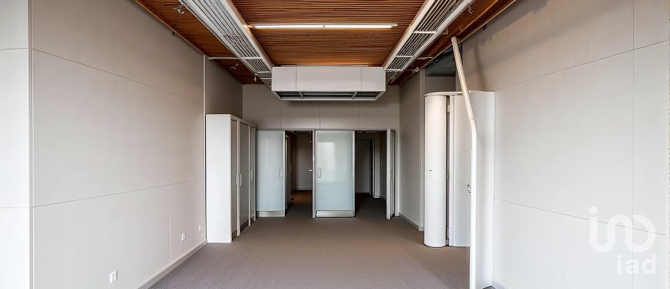 Shop / premises commercial of 101 m² in Palermo (90143)