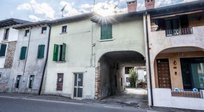 Casa di paese 6 locali di 180 m² in Castiglione delle Stiviere (46043)