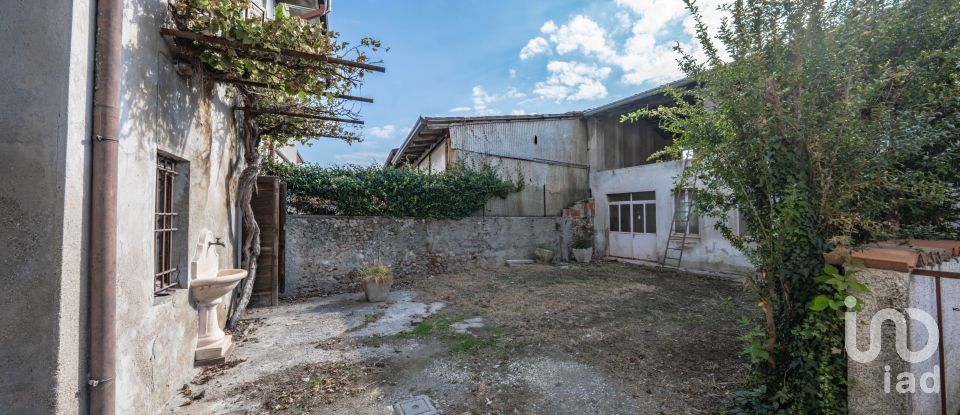 Casa di paese 6 locali di 180 m² in Castiglione delle Stiviere (46043)
