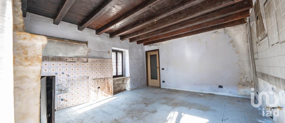 Casa di paese 6 locali di 180 m² in Castiglione delle Stiviere (46043)