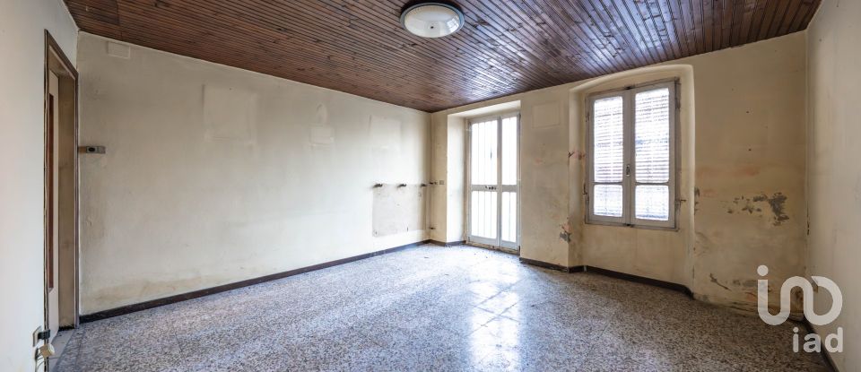 Casa di paese 6 locali di 180 m² in Castiglione delle Stiviere (46043)