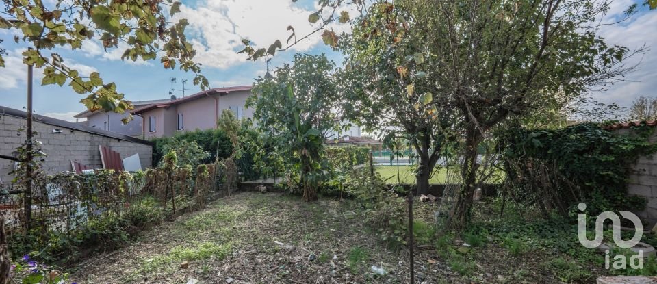 Casa di paese 6 locali di 180 m² in Castiglione delle Stiviere (46043)