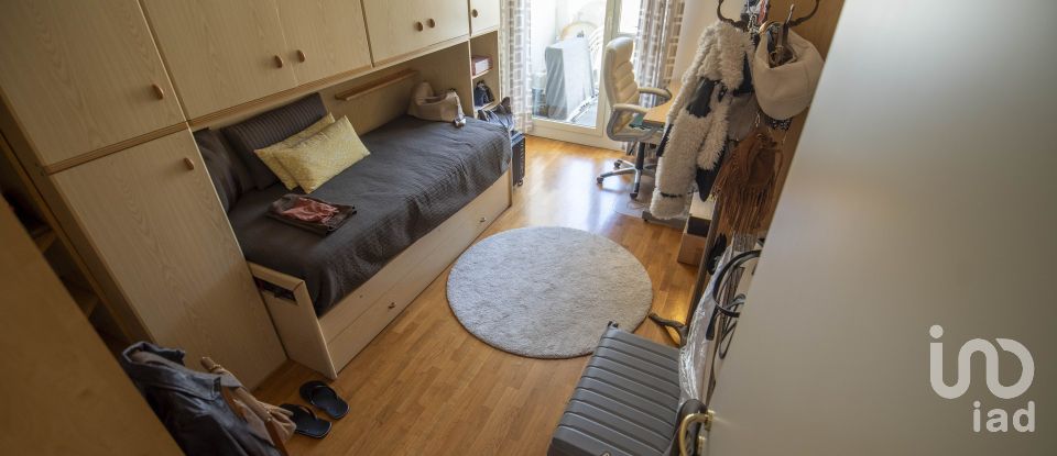 Appartamento 6 locali di 90 m² a Genova (16126)