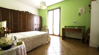 Apartment 5 rooms of 117 m² in Castelnuovo Berardenga (53019)