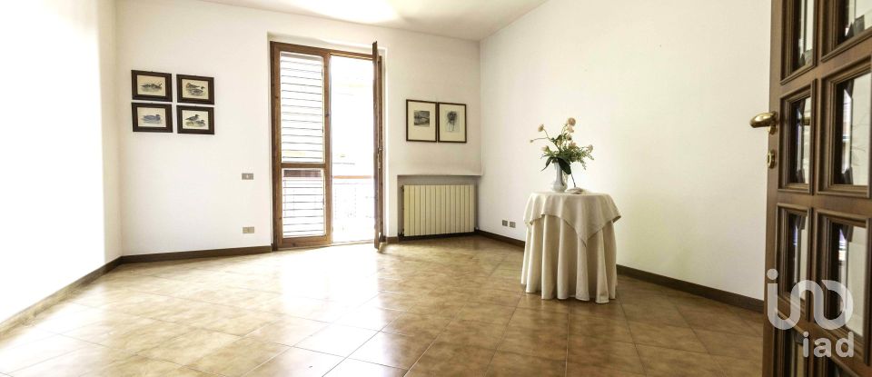 Appartamento 5 locali di 117 m² a Castelnuovo Berardenga (53019)