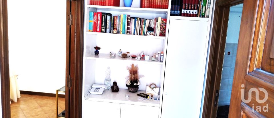 Appartamento 5 locali di 117 m² a Castelnuovo Berardenga (53019)