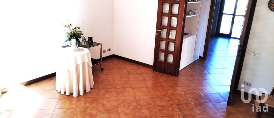 Appartamento 5 locali di 117 m² a Castelnuovo Berardenga (53019)