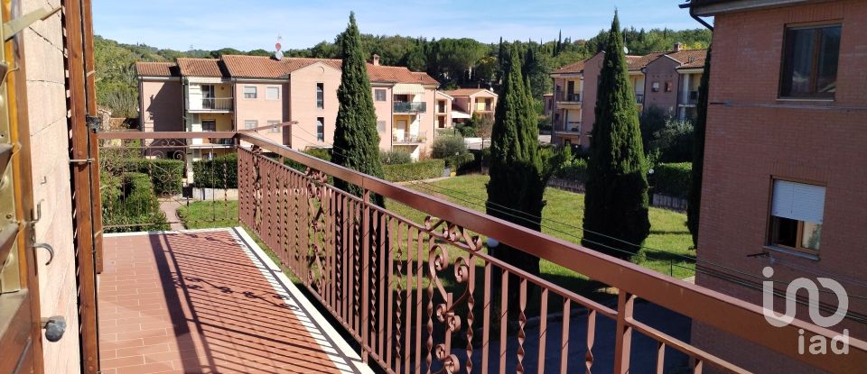 Appartamento 5 locali di 117 m² a Castelnuovo Berardenga (53019)