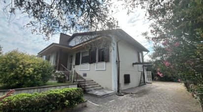 Casa indipendente / Villa 5 locali di 250 m² in Poggio Rusco (46025)